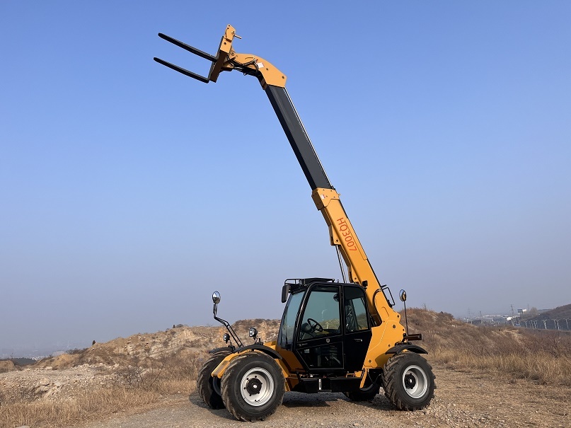 Multifunctional 7m Telehandler Wheel Loader 4X4 Type Telehandler ...