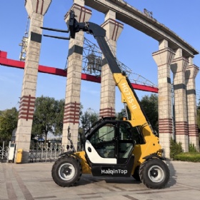 New Telehandler HQ735